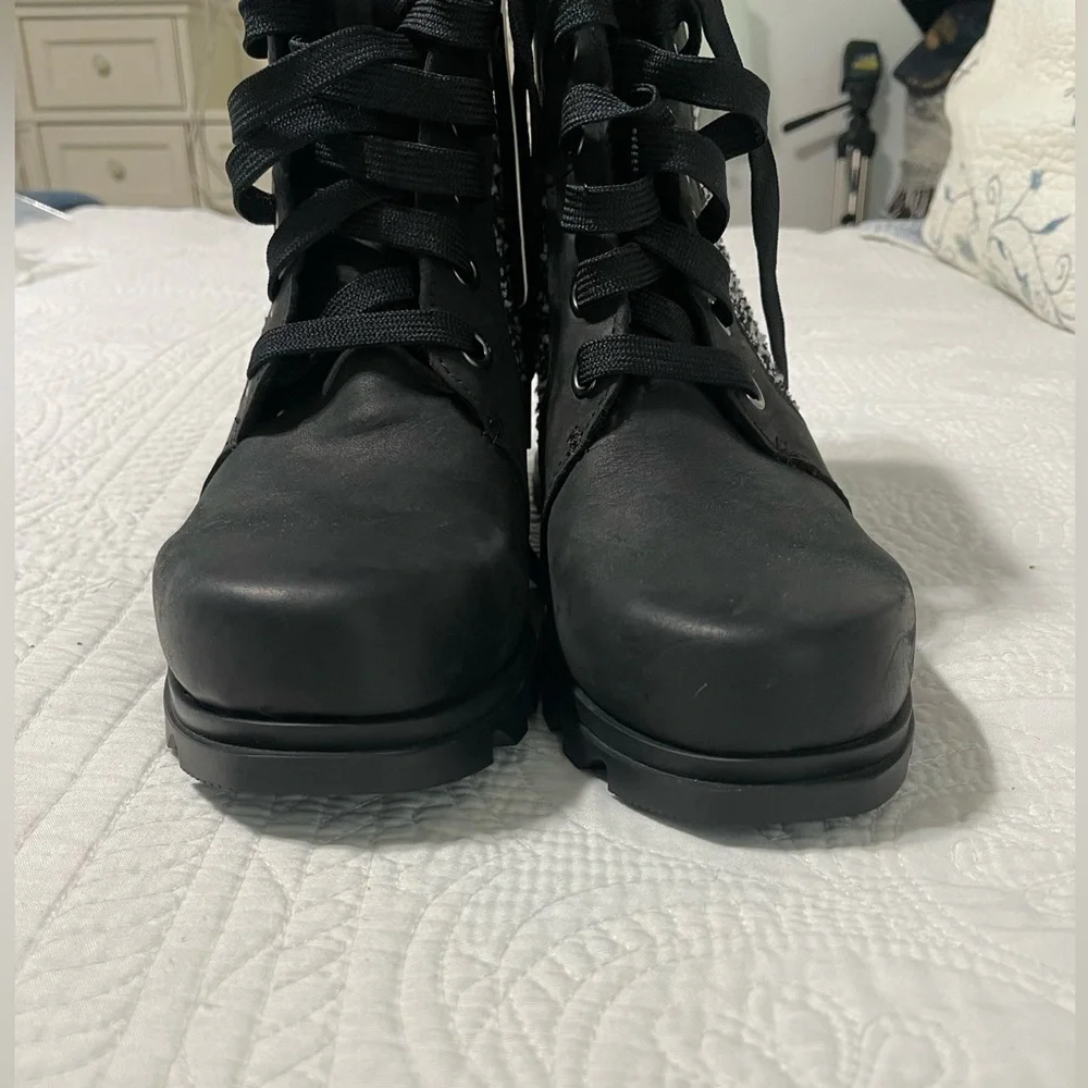 Sorel Joan of Arctic Waterproof Wedge III Lexie Lace-Up Bootie Size 10 New!